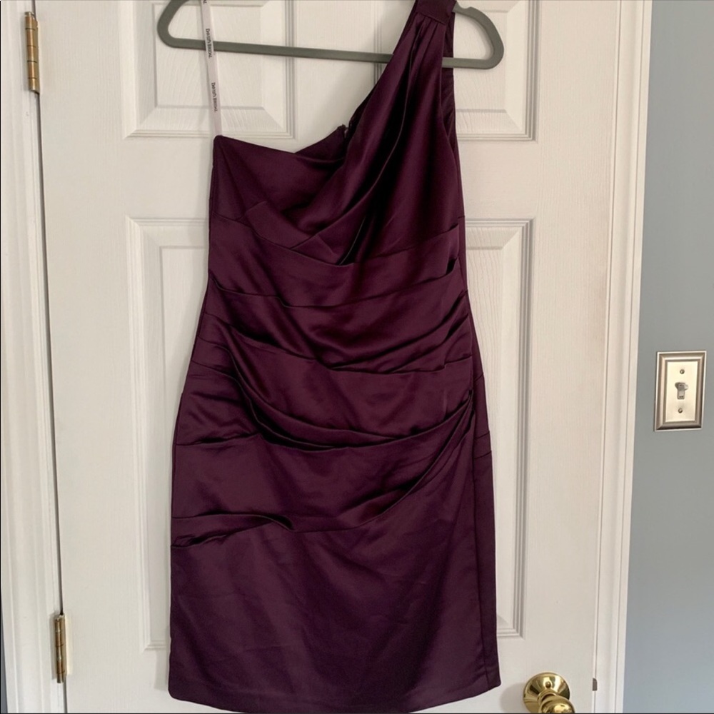 One shoulder dress